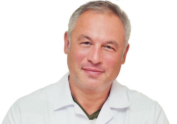 Шевкопяс Олег Володимирович Вертебролог, Мануальний Терапевт, Хірург на Шулявці Київ